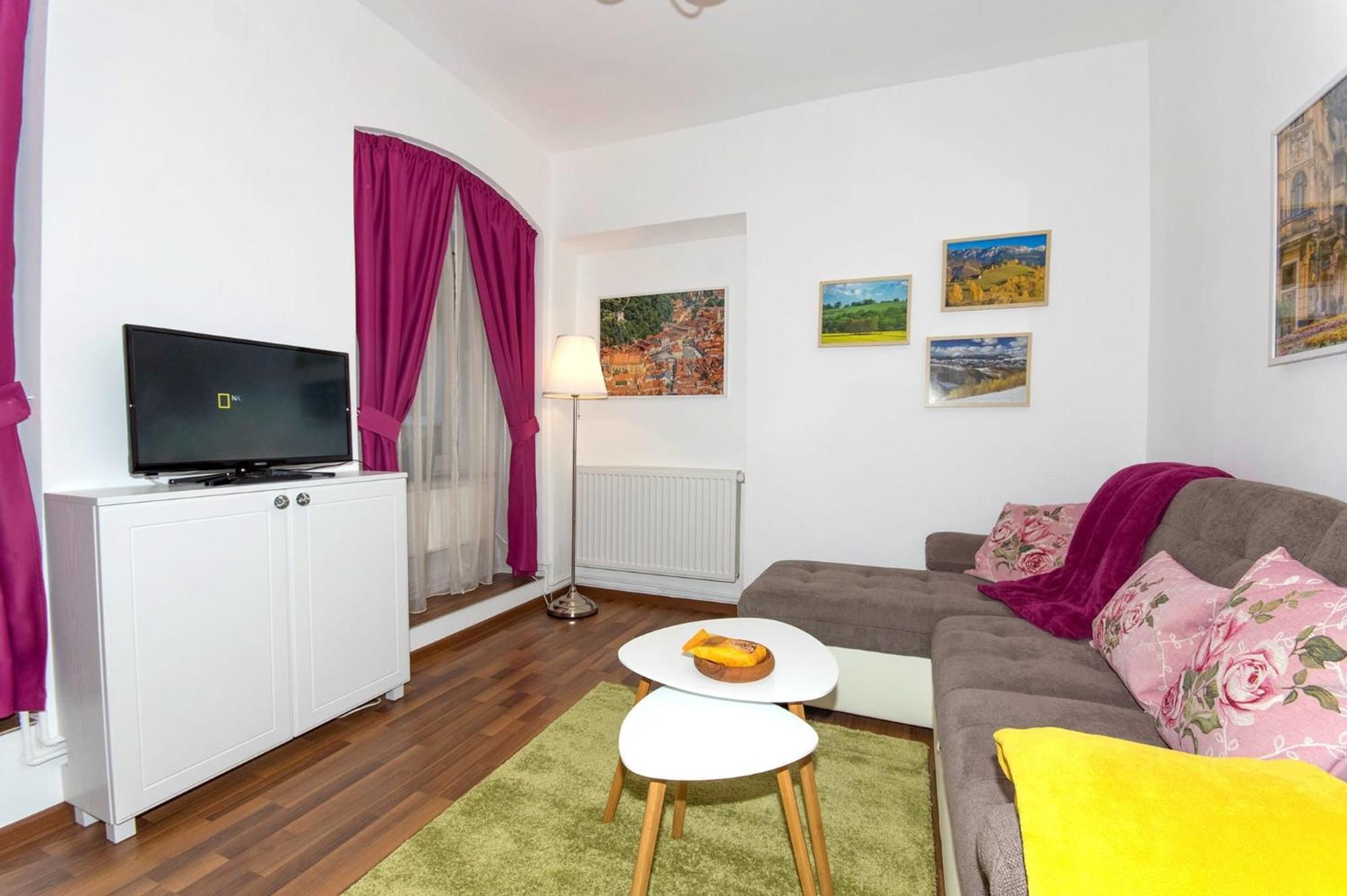 John Residence Apartment Brasov With Parking Option Kültér fotó