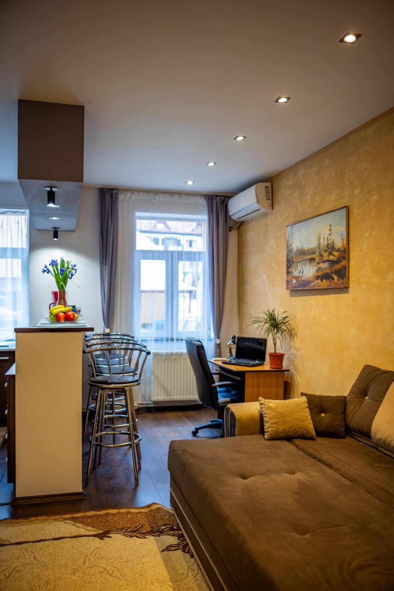 John Residence Apartment Brasov With Parking Option Kültér fotó
