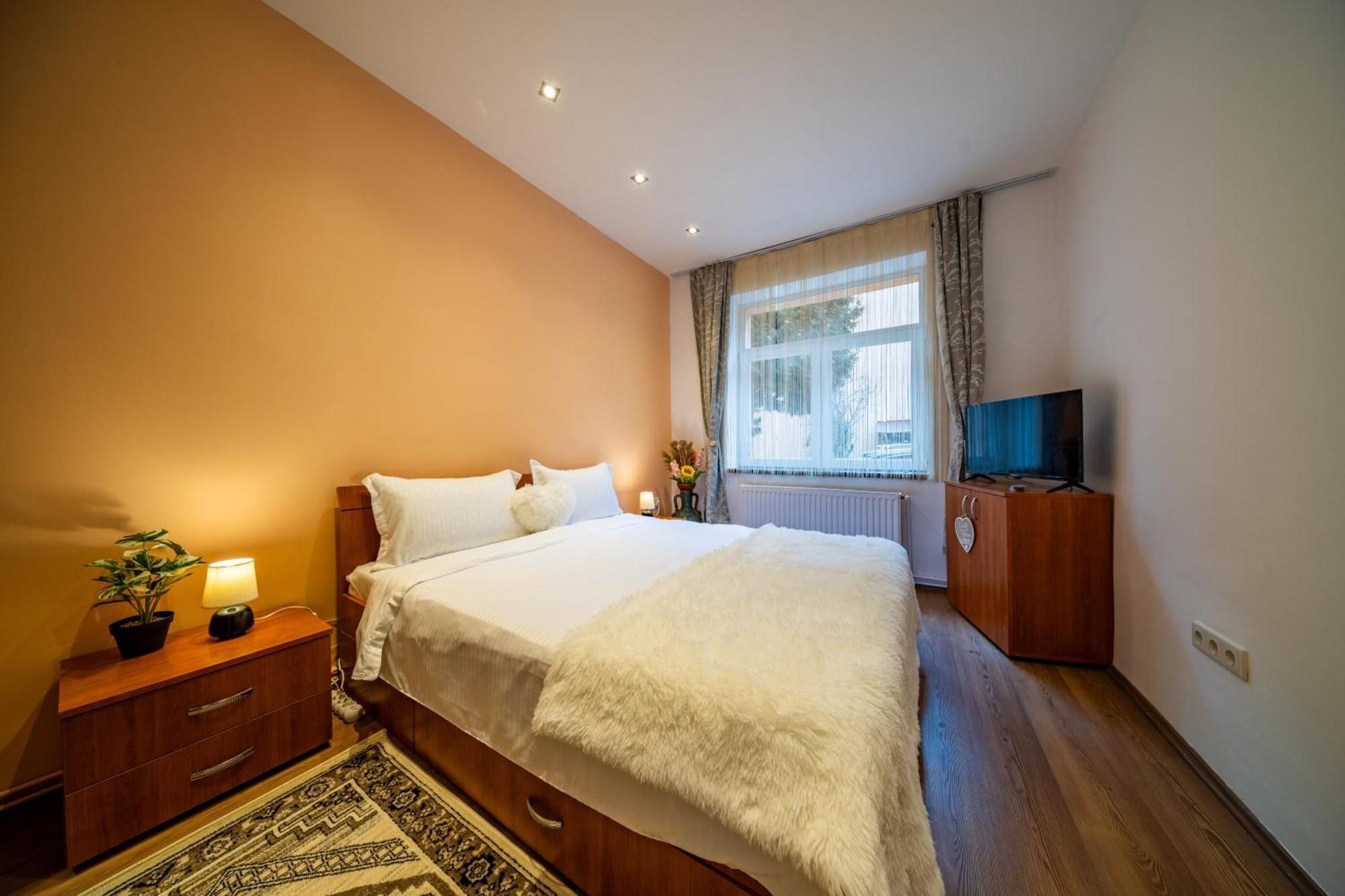 John Residence Apartment Brasov With Parking Option Kültér fotó
